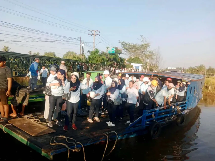 Jembatan Saka Harang Banjarmasin Terputus, Perahu Penyeberangan Gratis Disiapkan