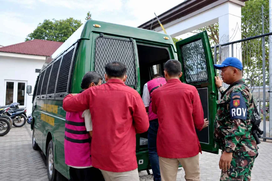 Korupsi Pengadaan Toilet Portable BPBD Tapin Terungkap, Tiga Tersangka Langsung Ditahan