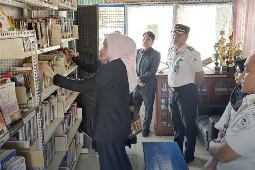 Sambangi Rutan Marabahan, Ketua DPRD Batola Apresiasi Kreativitas Warga Binaan