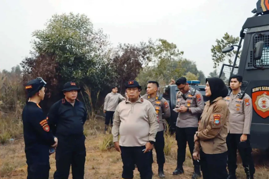 Karhutla Ancam Trans Kalimantan, Kapolda Kalsel Memastikan Pemadaman Diperkuat