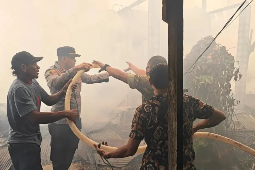 Belasan Rumah Terdampak Kebakaran di Muara Uya Tabalong, Seorang Lansia Meninggal Dunia